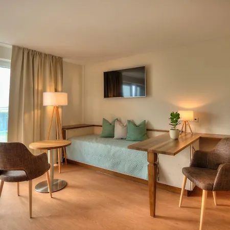 Hotel Be Bio Be Natural - Direkt Am Wasser Tönning